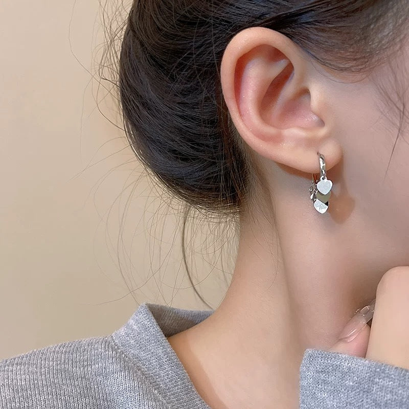 Women's Retro Style Love Sequins Clip Temperamental Minority Design High-grade Fashion Ear Buckle