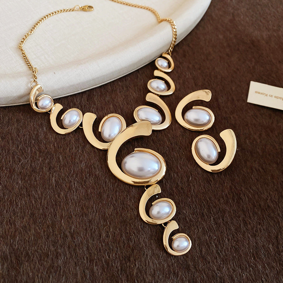 Clavicle Chain Temperament Trend Retro Easy Necklaces