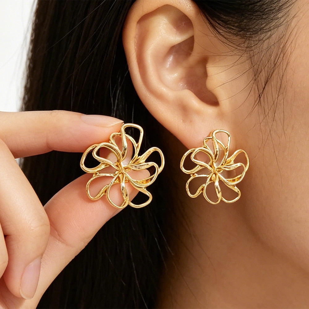 Women's Marine Elements Personalized For Daily Wear Stud Earrings
