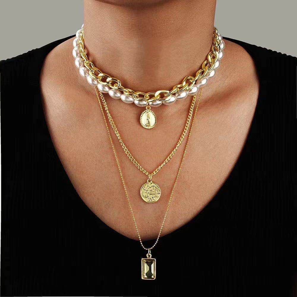 Women's Ornament Fashion Oval Pearl Alloy Coin Necklaces