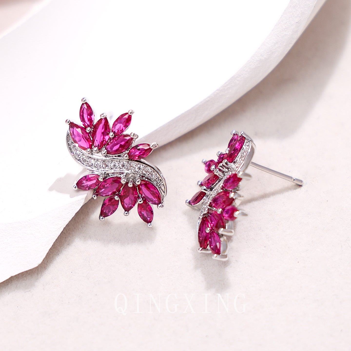 Women's Light Luxury Ice Flowers High-grade Red Corundum Fashion Elegant Wedding Stud Earrings