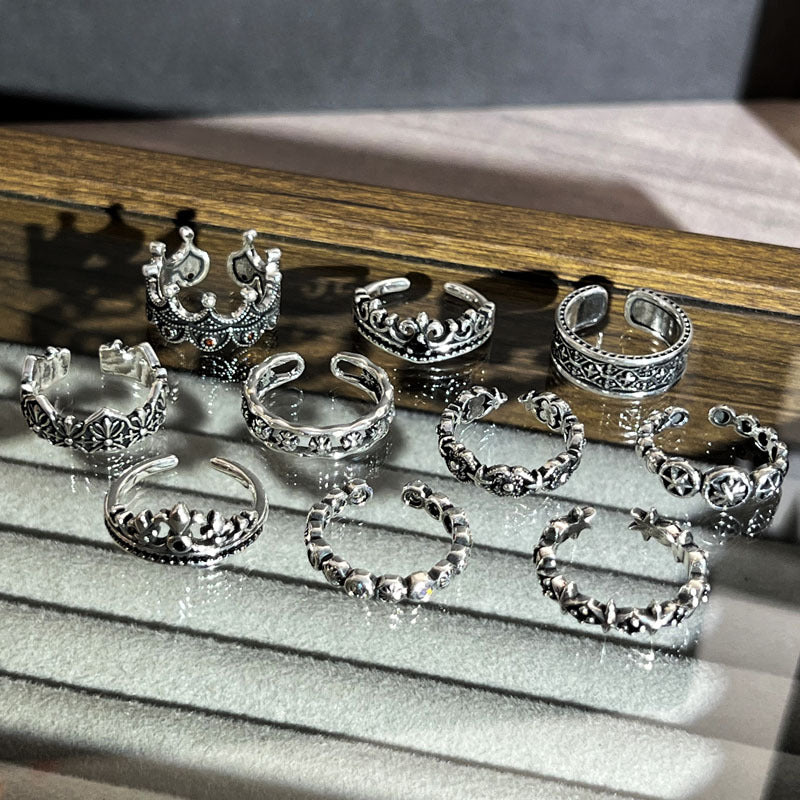 Trendy Vintage Flower-de-luce Cross Punk Open Female Dark Style Crown Rings