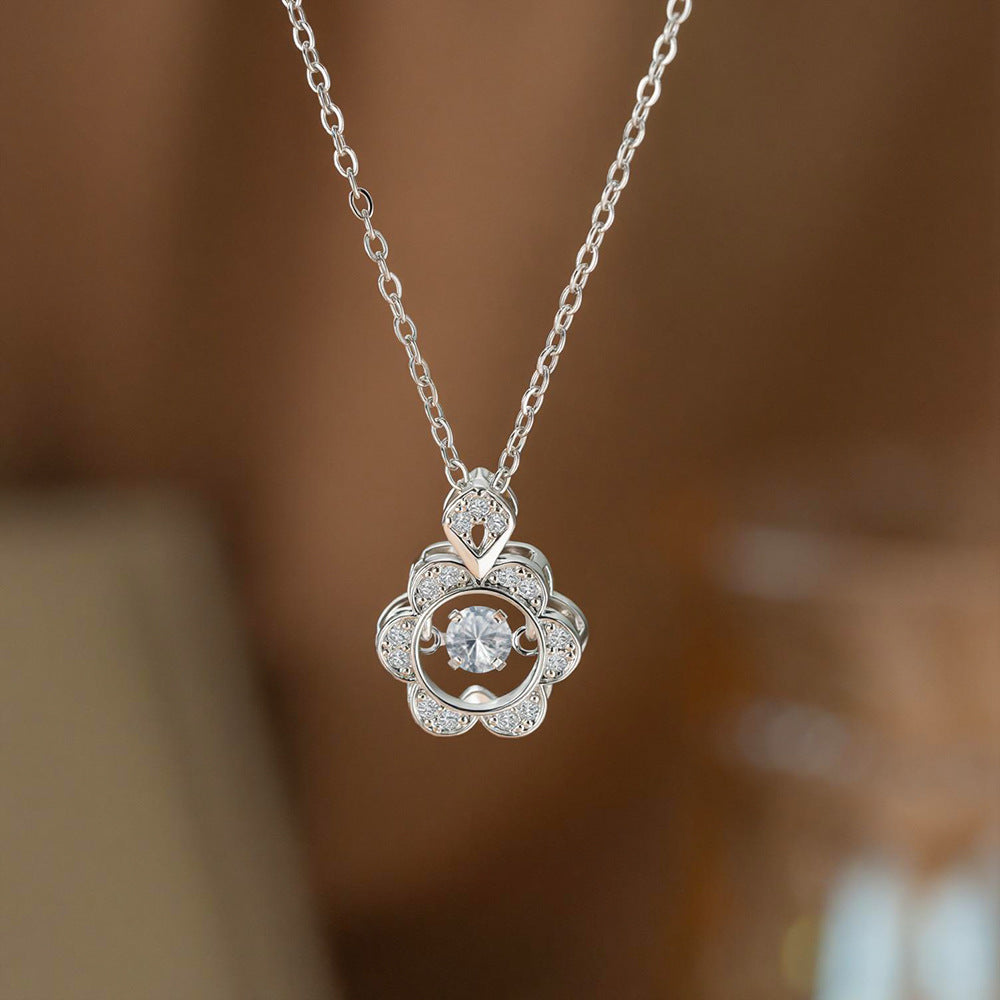 Luxury Design Female Smart Moissanite Clavicle Chain Fashion High Pendants