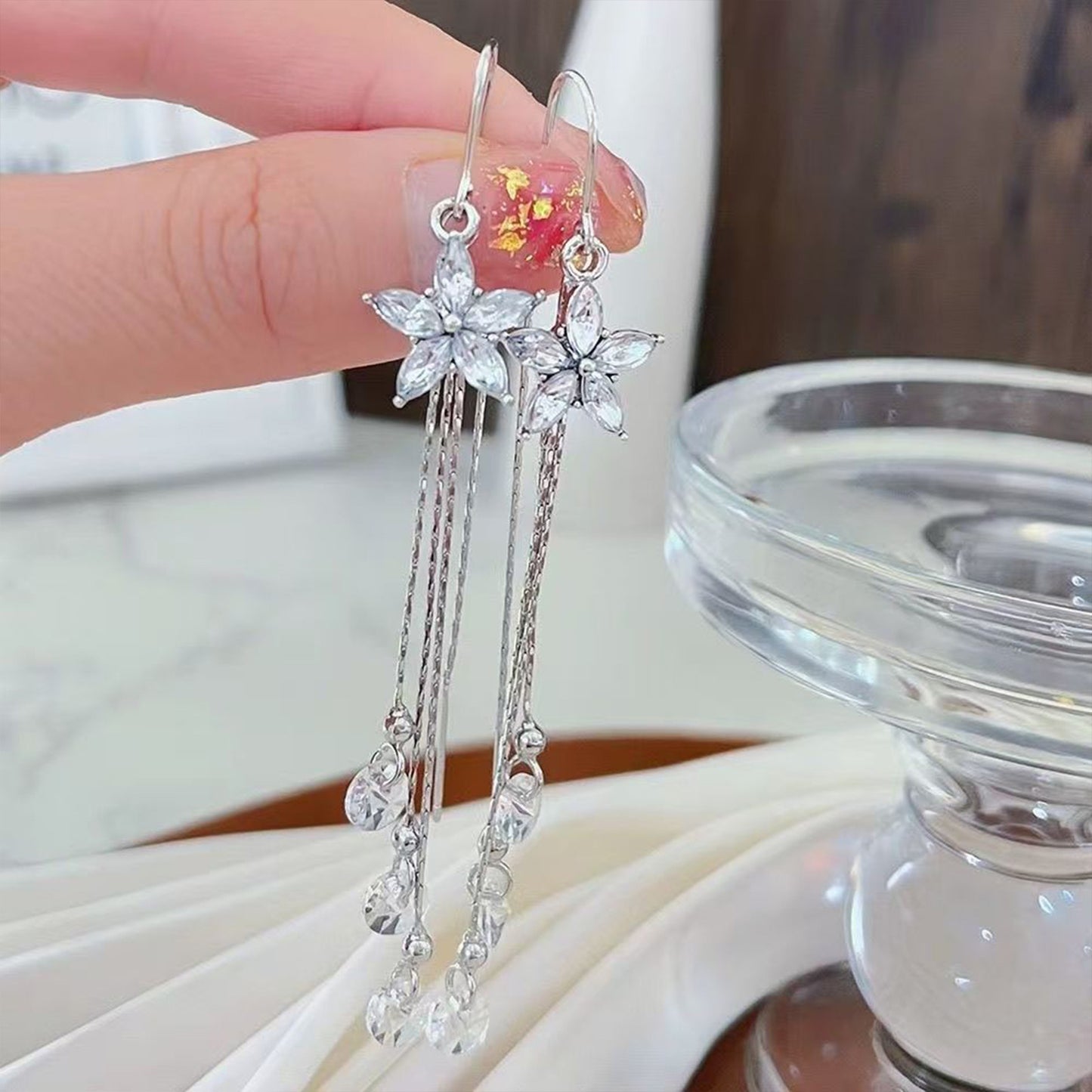 Super Flash Rhinestone Flower Tassel High-grade Suitable For Round Ear Line