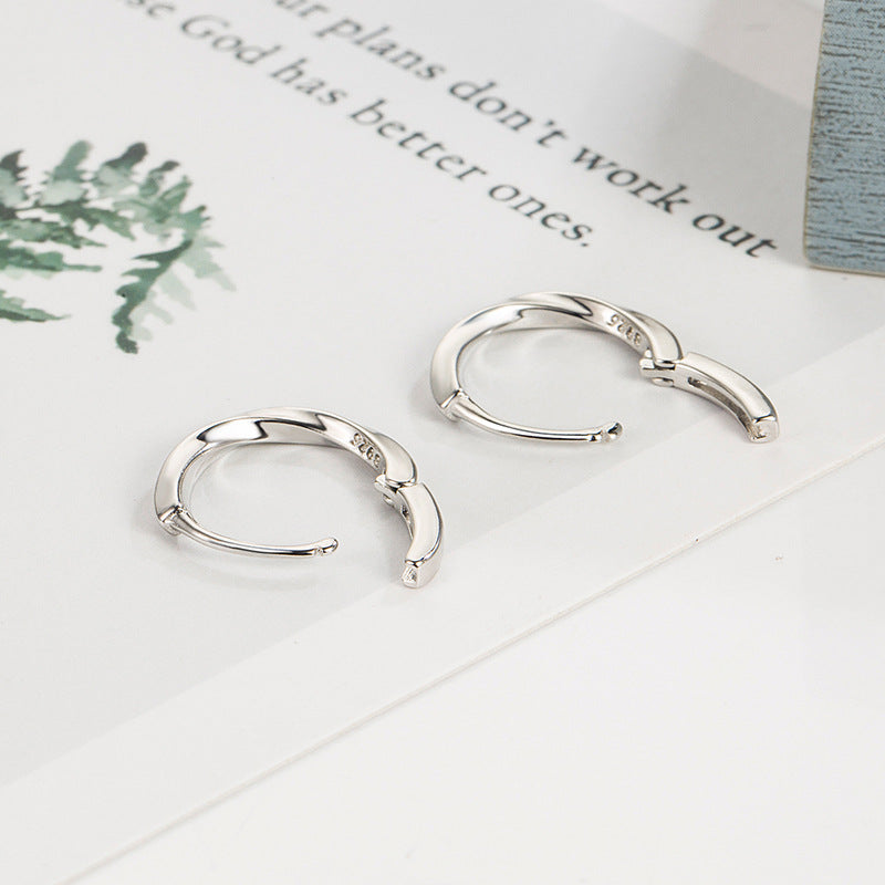Women's Mobius Clip Design Trendy Plain High-grade Ear Buckle