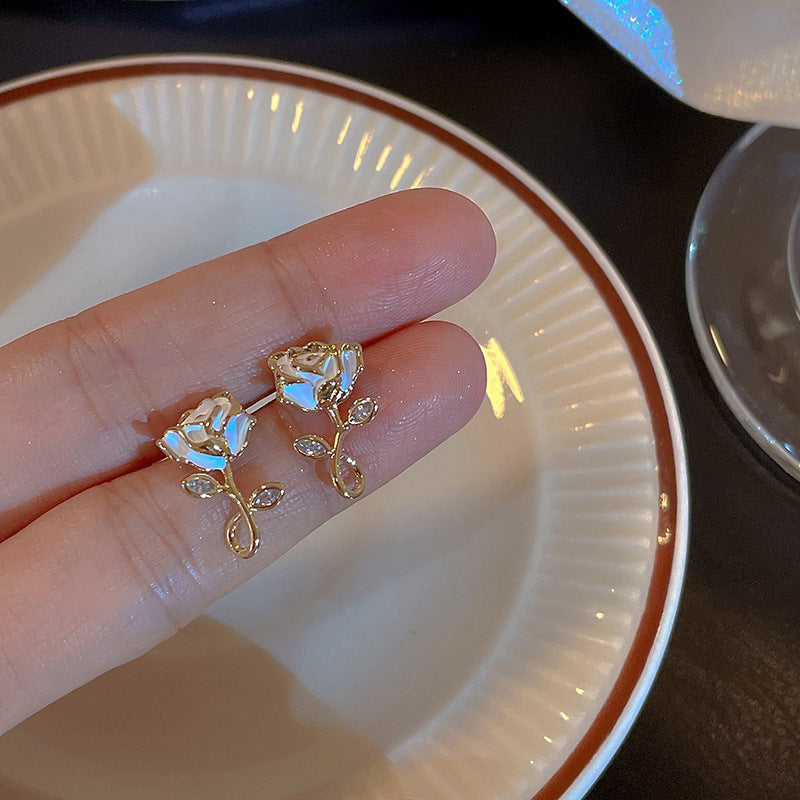 Pearl High-grade Butterfly Ear Clip Fashionable Earrings