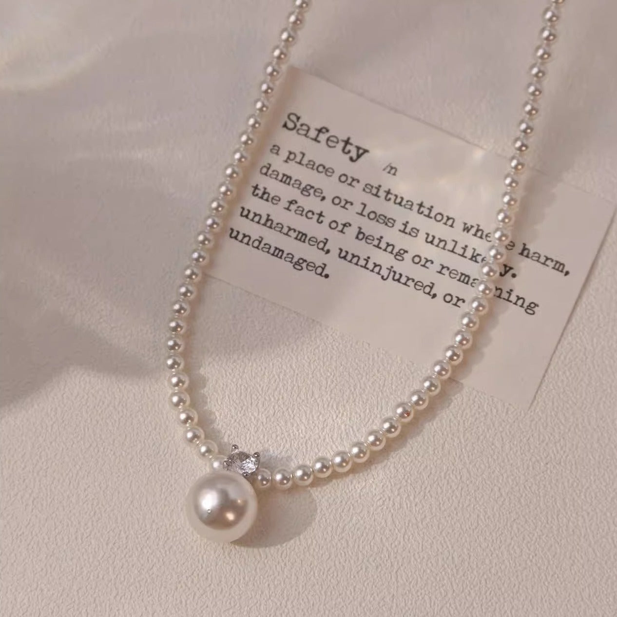 Women's Inlaid Zircon Pearl Light Luxury Minority Design Clavicle Chain Necklaces