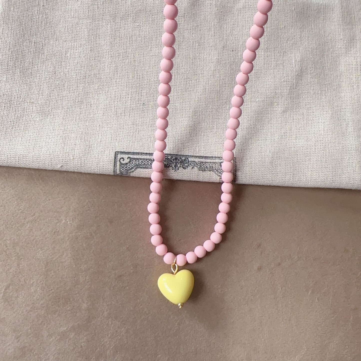 Designer Model Contrast Color Love Beads Female Clavicle Necklaces