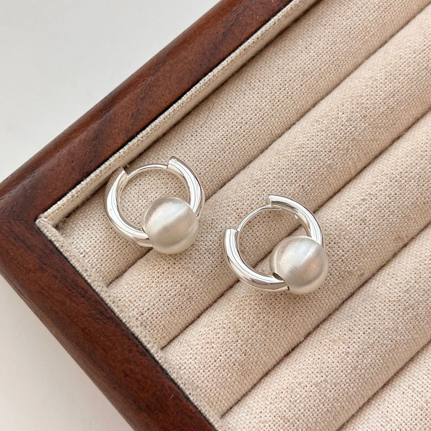 Cool Style Retro Brushed Matte Metal Beads Stud Earrings