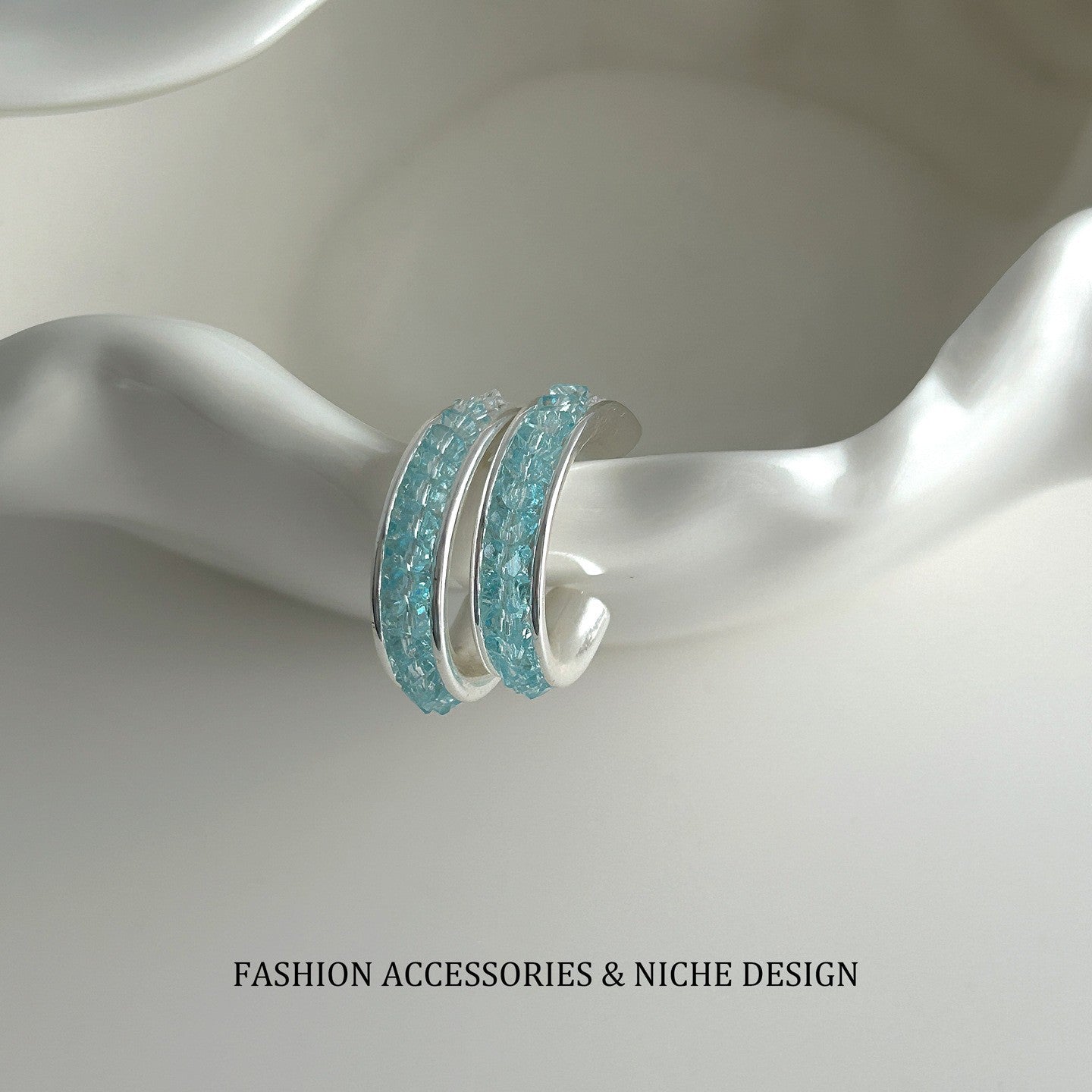 Irregular Design Color Crystal Zircon Ear Niche Rings