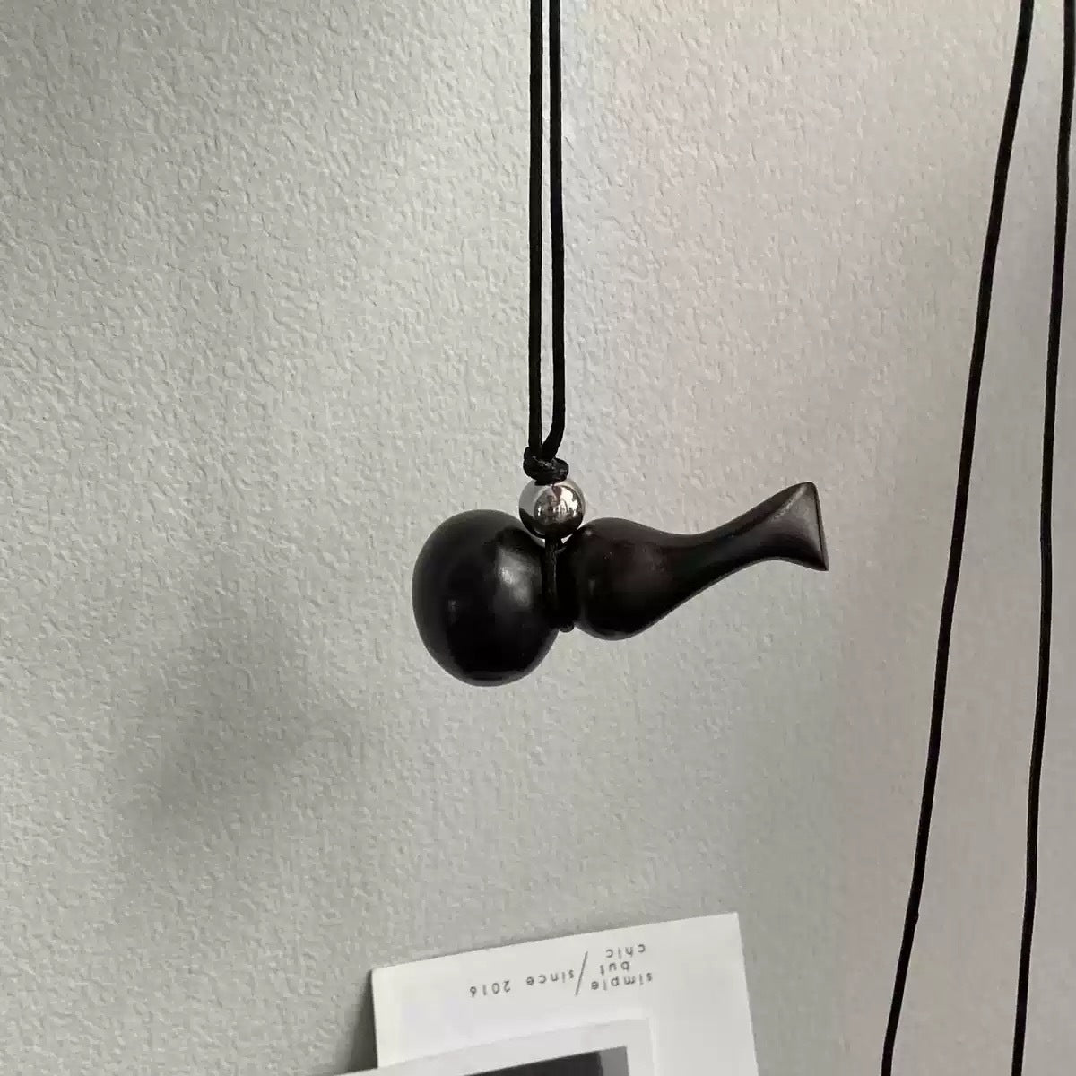 Women's Design Round Ebony Kettle For Retro Long Titanium Necklace