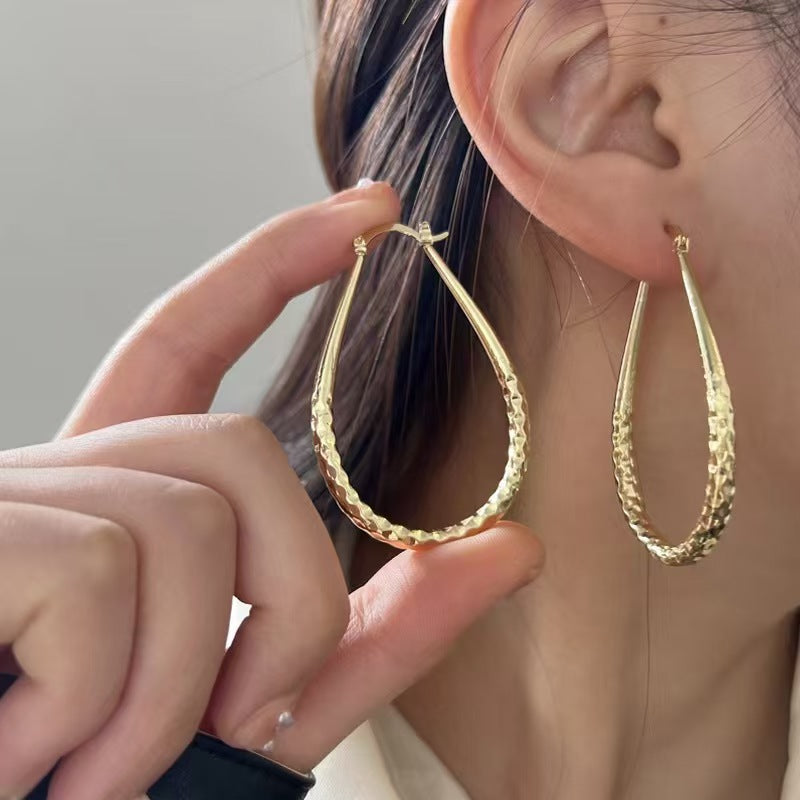 Elegant High Sense Natural Glossy Simple Ear Female Rings