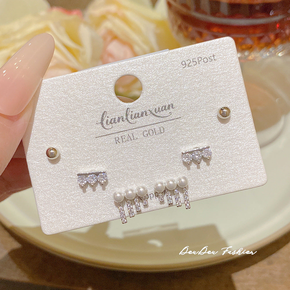 Women's Needle One Card Three Pairs Earings Small Delicate Summer High-grade Stud Earrings