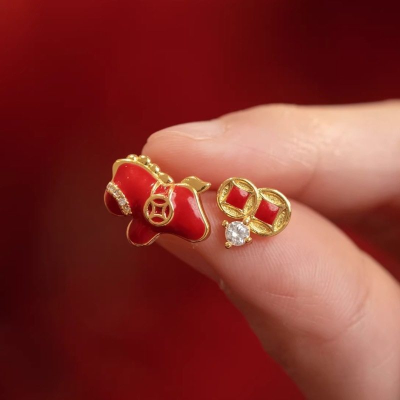 Women's Life Red Veet Pony Pearl For Niche Design Atmosphere Unique Stud Earrings