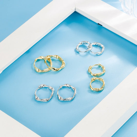 Women's Simple Elegant Shining Diamond Mobius Earclip Rings