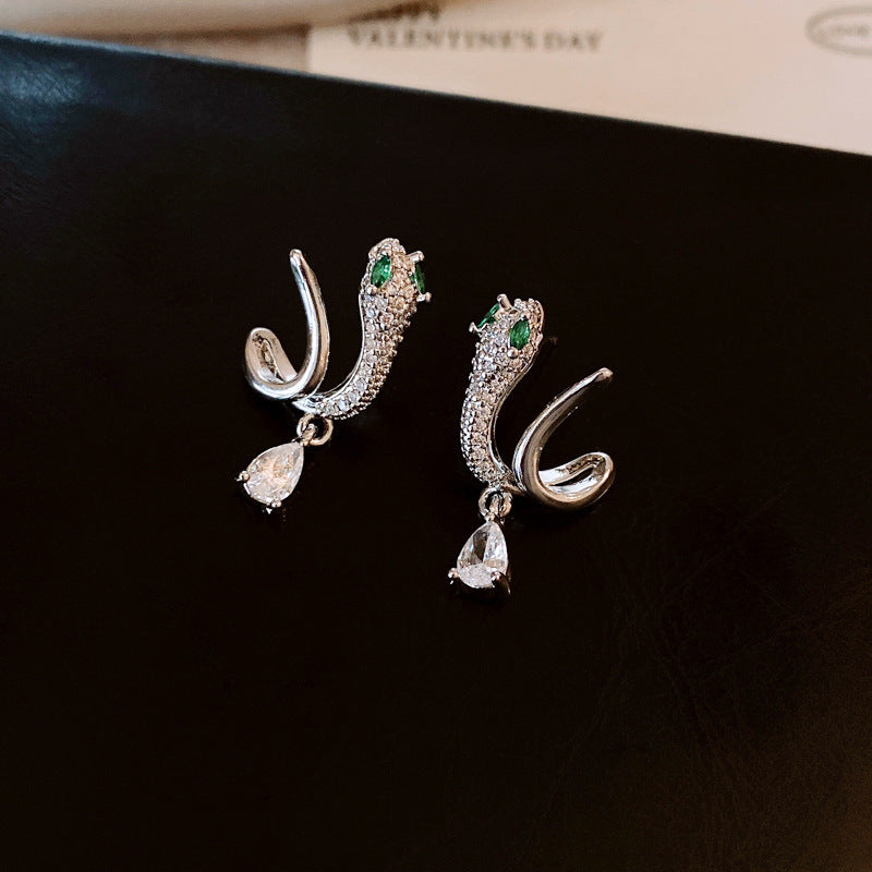 Cheese Pleated Fashionable Casual Style Ear Hook Earrings