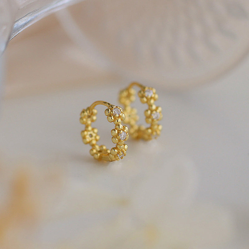 Little Flower Ear Clip High-grade Exquisite Earrings