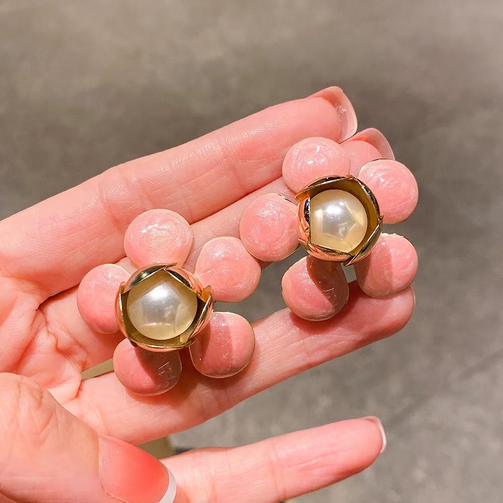 Fairy Dripping Oil Camellia Colored Glaze Pearl Fresh Sweet Special Earrings