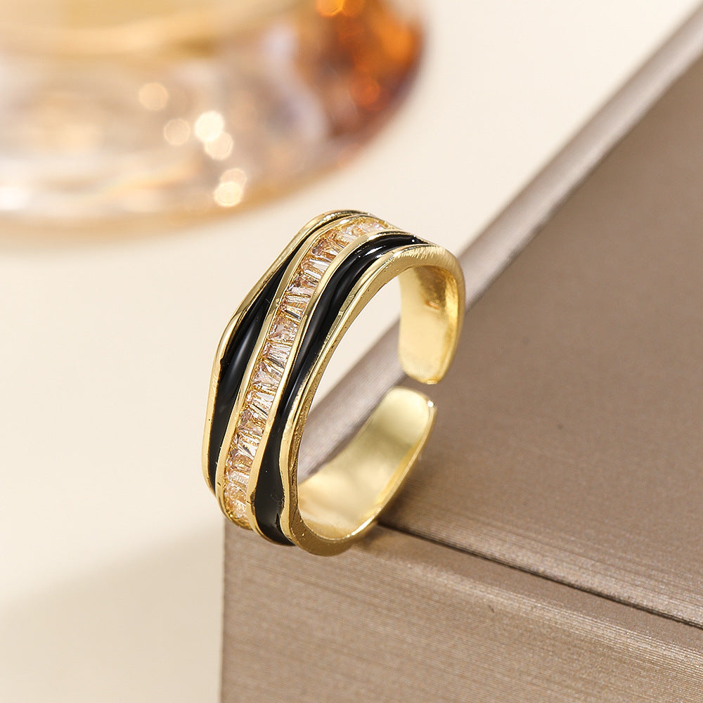 Simple Romantic Pearlescent White Drip Glazed Index Rings