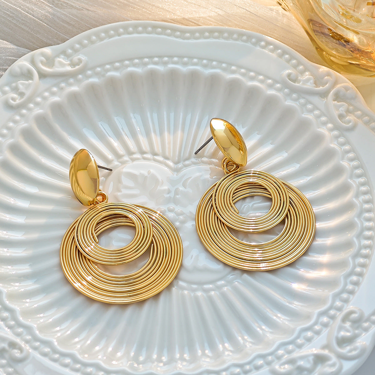 Metallic Geometric Round Hollow Simple Cold Style Earrings
