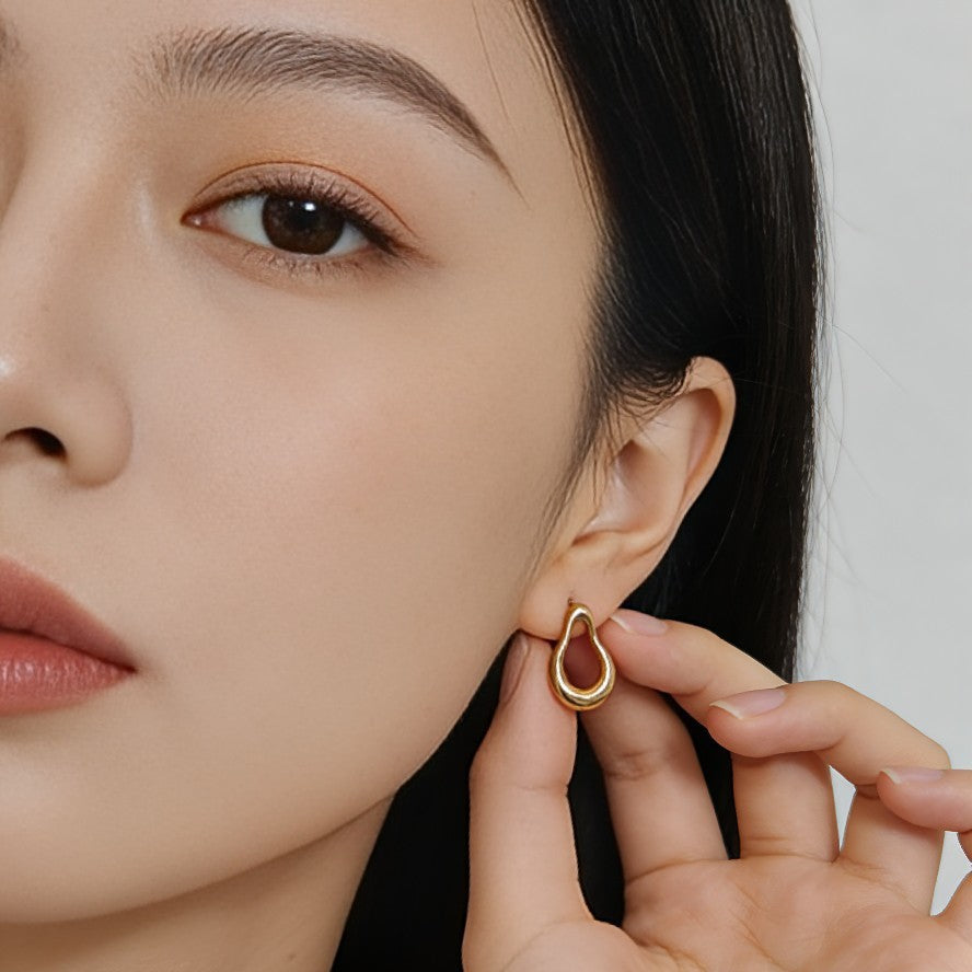 Steel Ear Do Not Fade Look Light Earrings