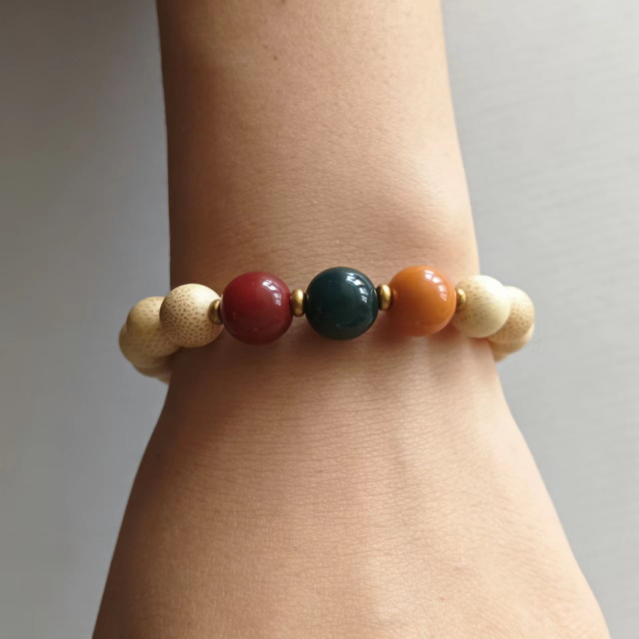 Joint Traffic Light Buddha Beads Wood Gold Silk Bracelets