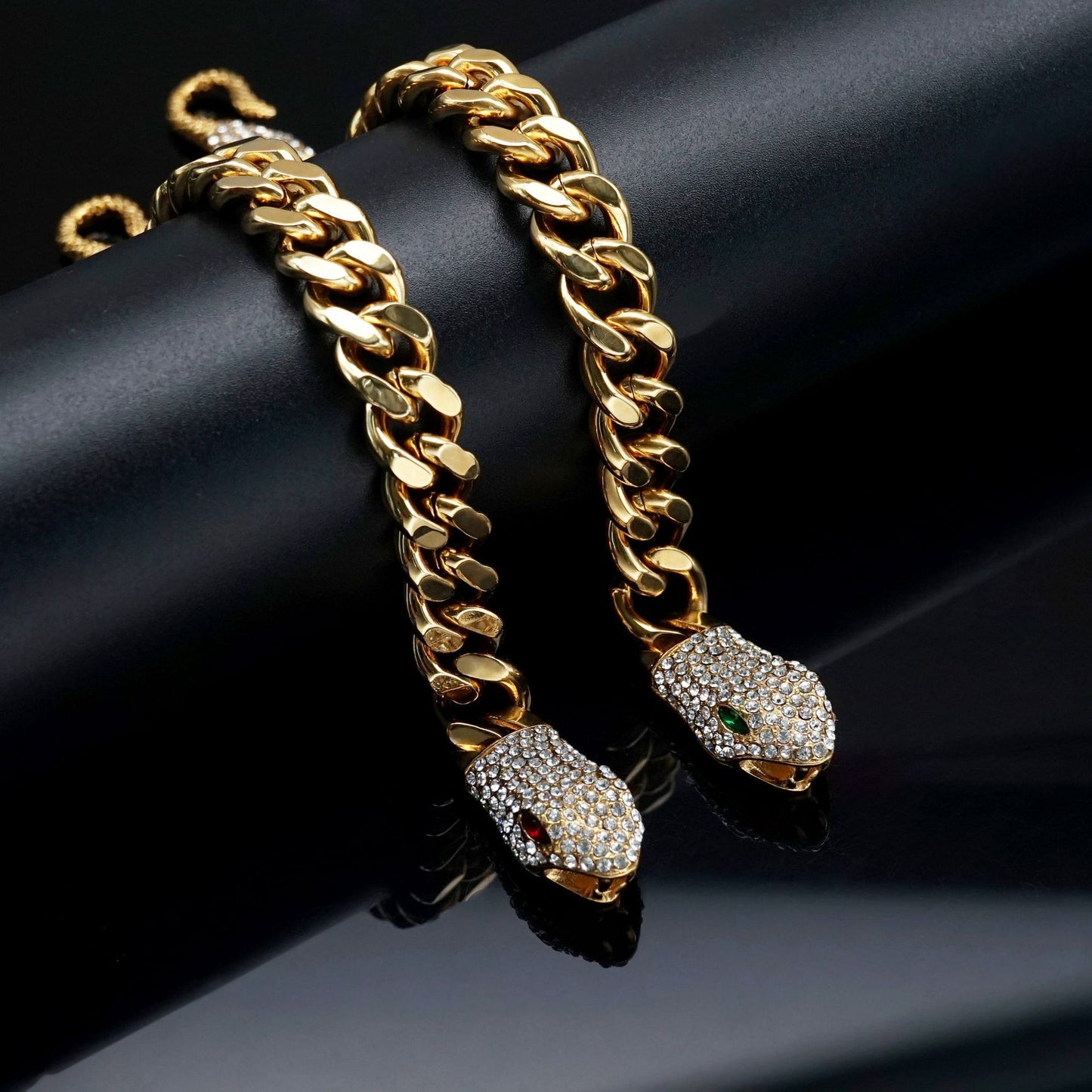 Fashion Stainless Steel Electroplated Red Eye Bracelets