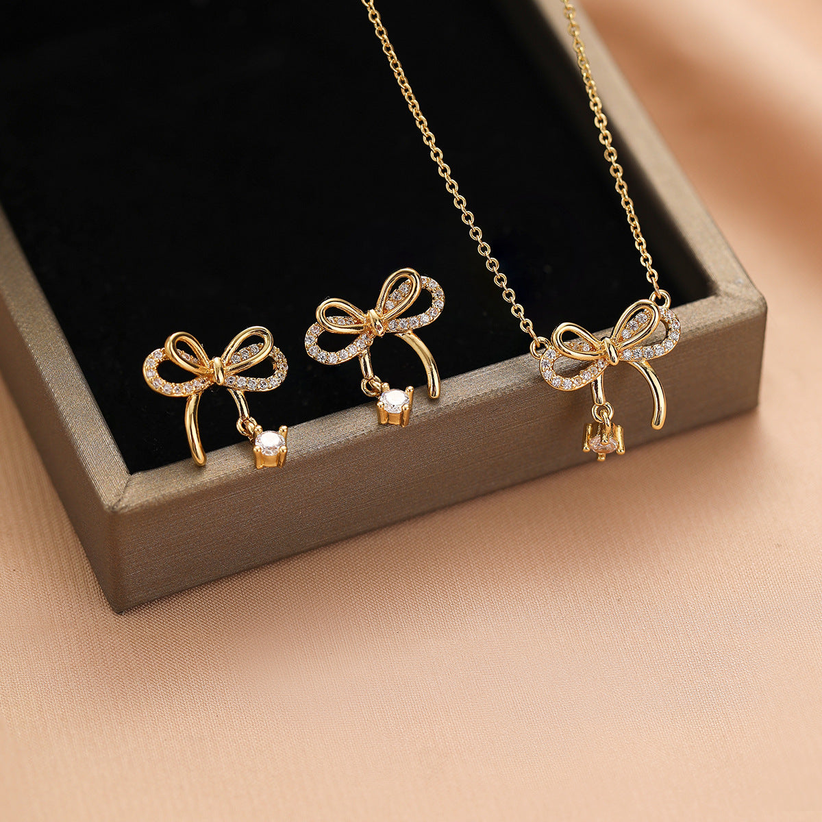 Glamorous Comfortable Two-piece Affordable Luxury Fashion Jewelry Set