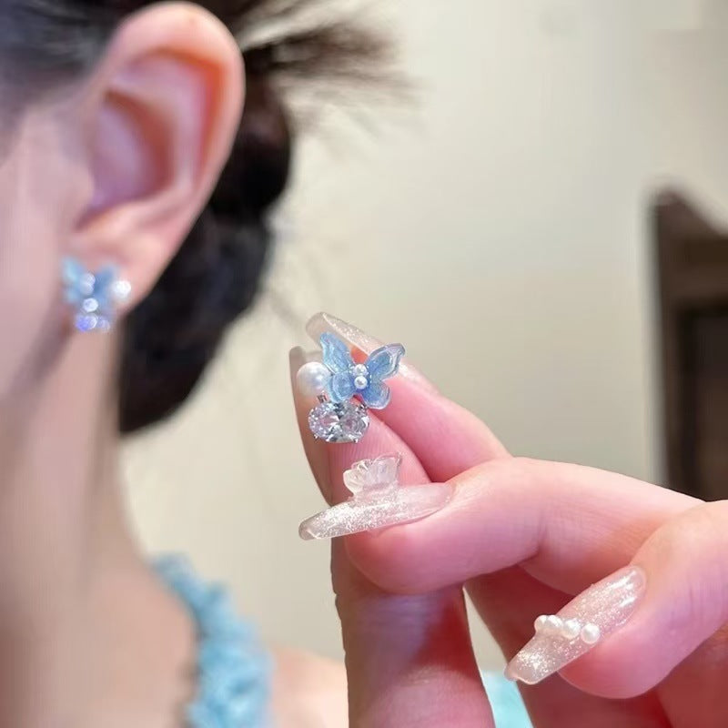 Gradient Color Fresh Pearl Butterfly Simple Earrings