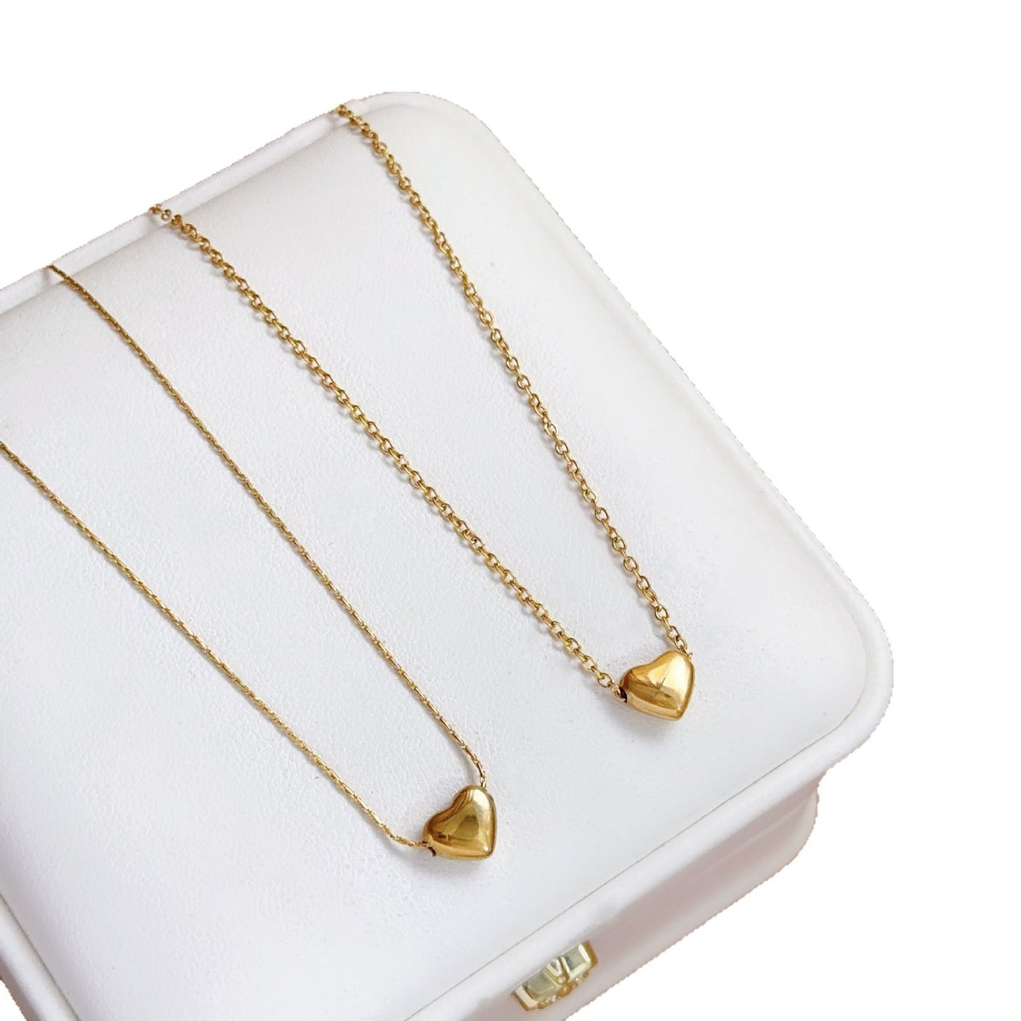 Women's Heart-shaped Gold For Temperament Design Metal Clavicle Chain Light Necklace