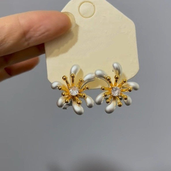 Commuter Light Luxury Design Sense High-grade Earrings