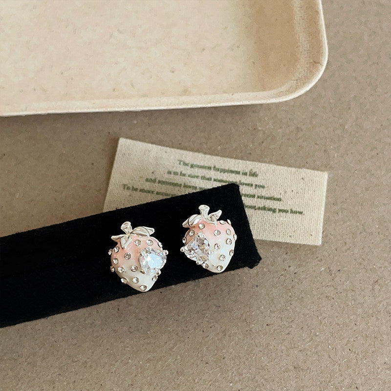 Sweet Elegance Drip Strawberry Loving Heart Zircon Female Design Sense Stud Earrings