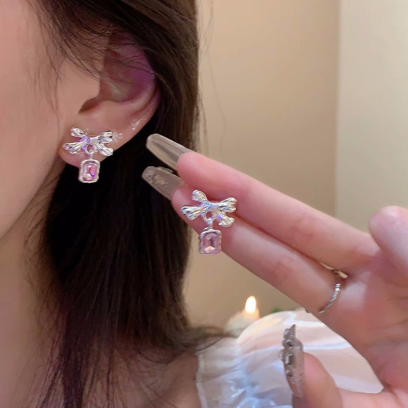 Women's Metal Square Diamond Bow Niche Design Cold Style Affordable Luxury Stud Earrings