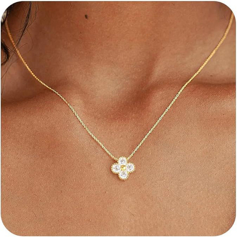 Women's Colors Four-leaf Clover Affordable Luxury Fashion Temperament Design High-grade Pendants
