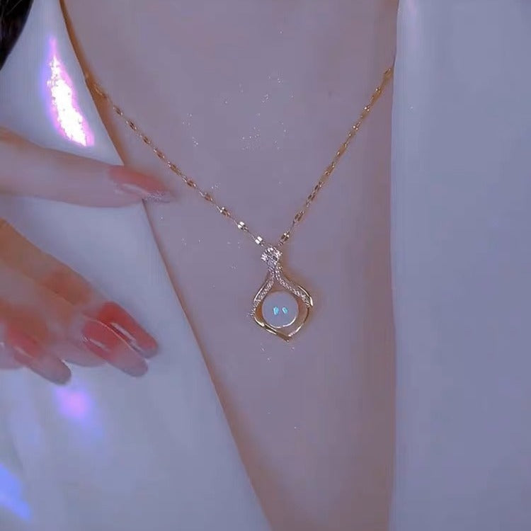 Women's Coin Purse Pearl High-grade Fashionable Elegant Design Titanium Necklaces