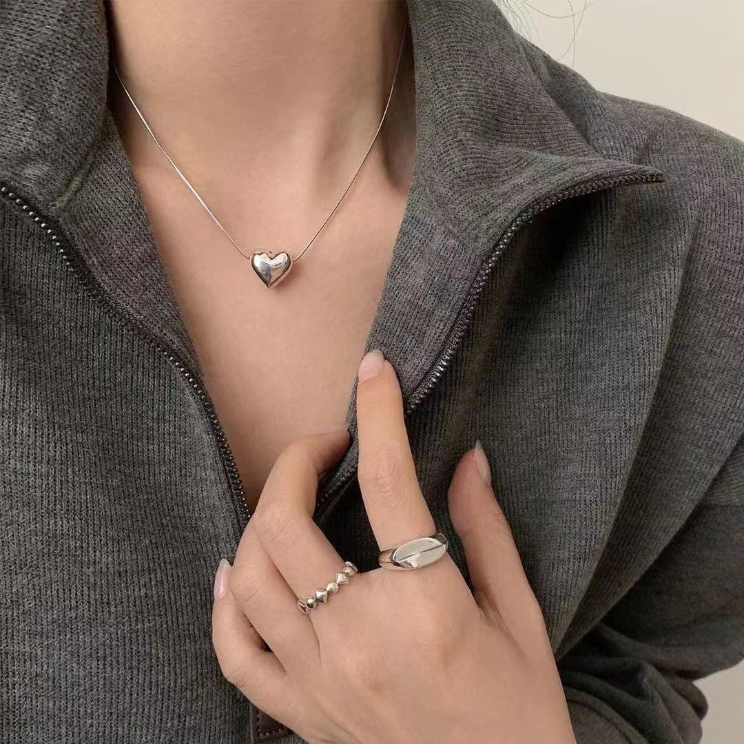 Metal Love Female Simple Personalized Temperament Necklace