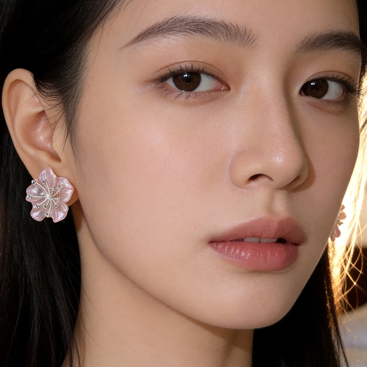 Women's Inlaid Zirconium Elegant Fresh Sweet Princess Style Fashion Peach Stud Earrings