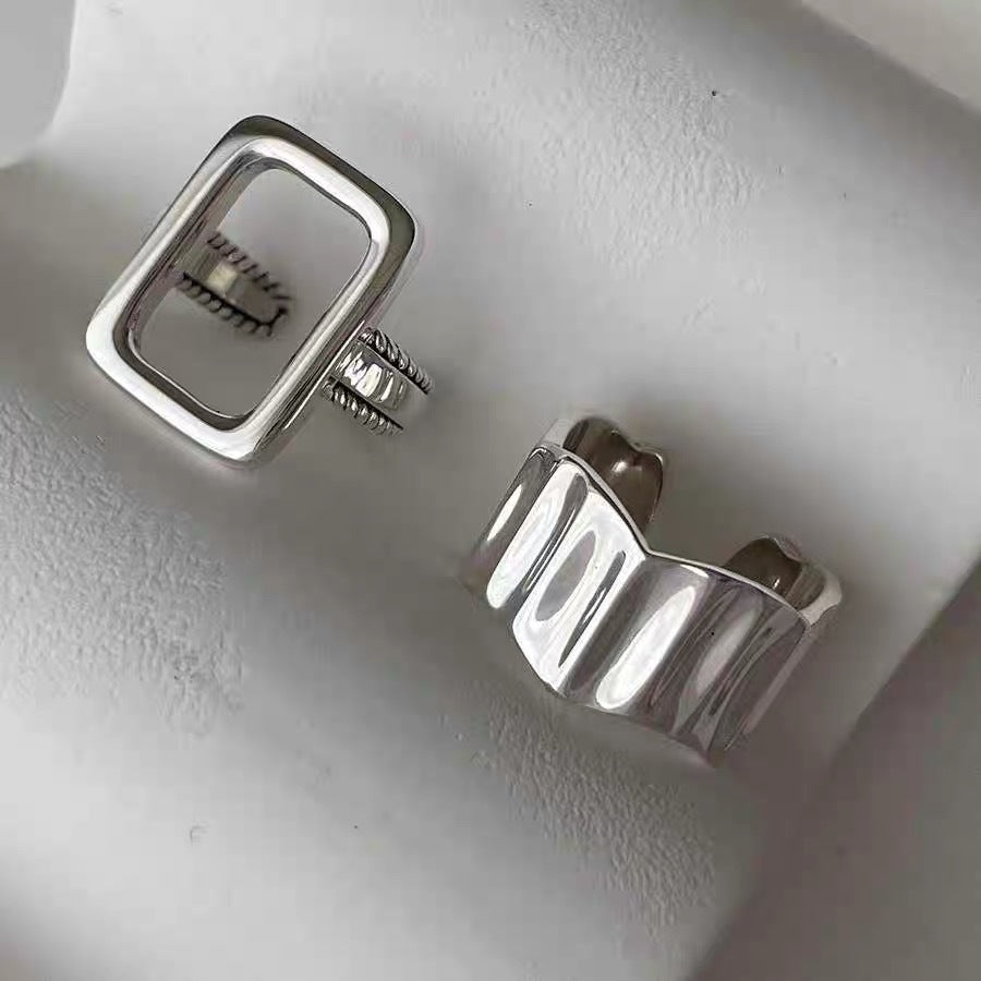 Women's Metal Retro Irregular Geometric Hollow Opening Continuous Niche Rings