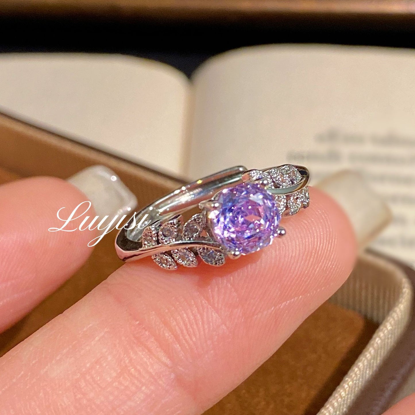 Leaf Female Affordable Luxury Fashion Graceful Ring