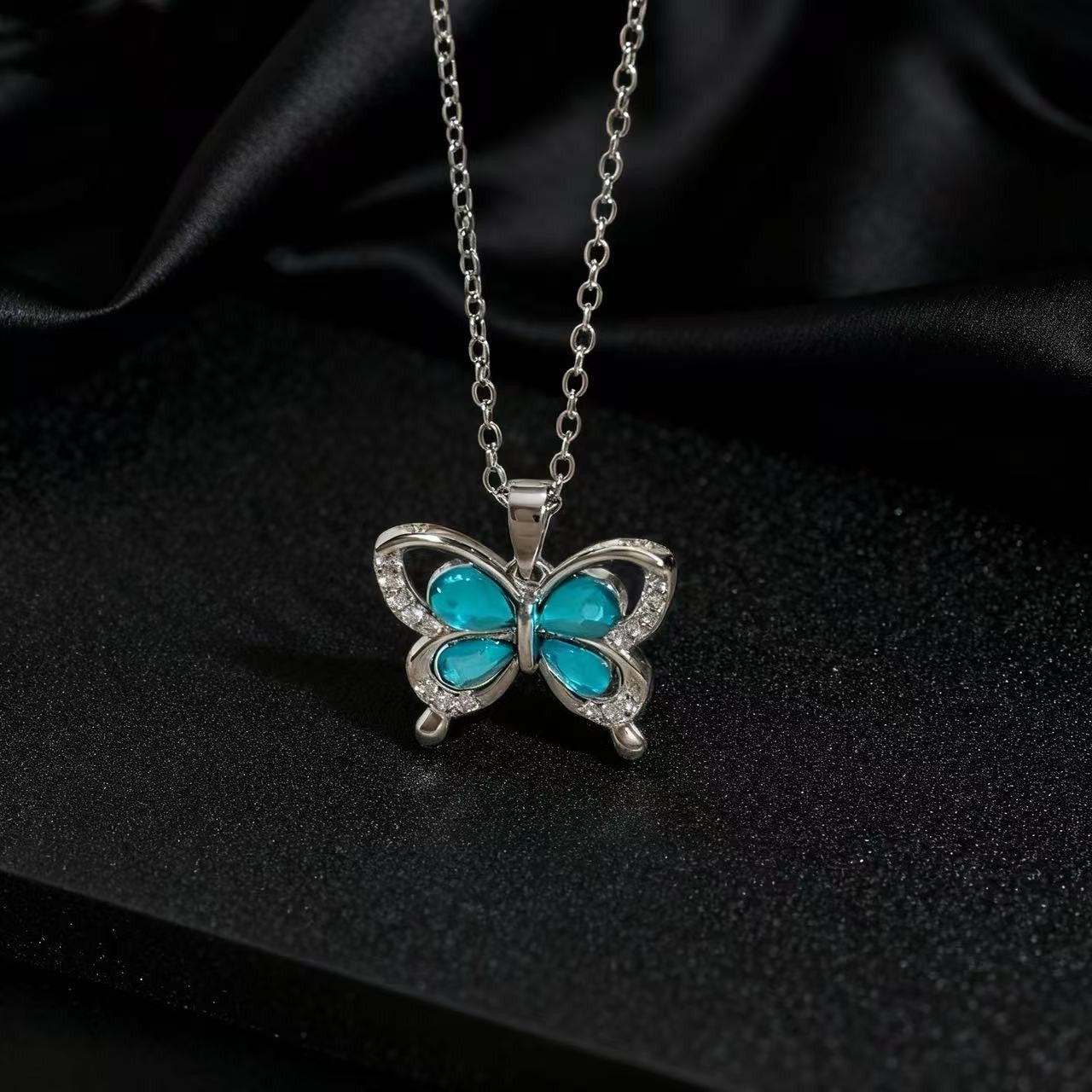 Women's Design Colorful Zircon Butterfly Clavicle Chain Trendy Necklace