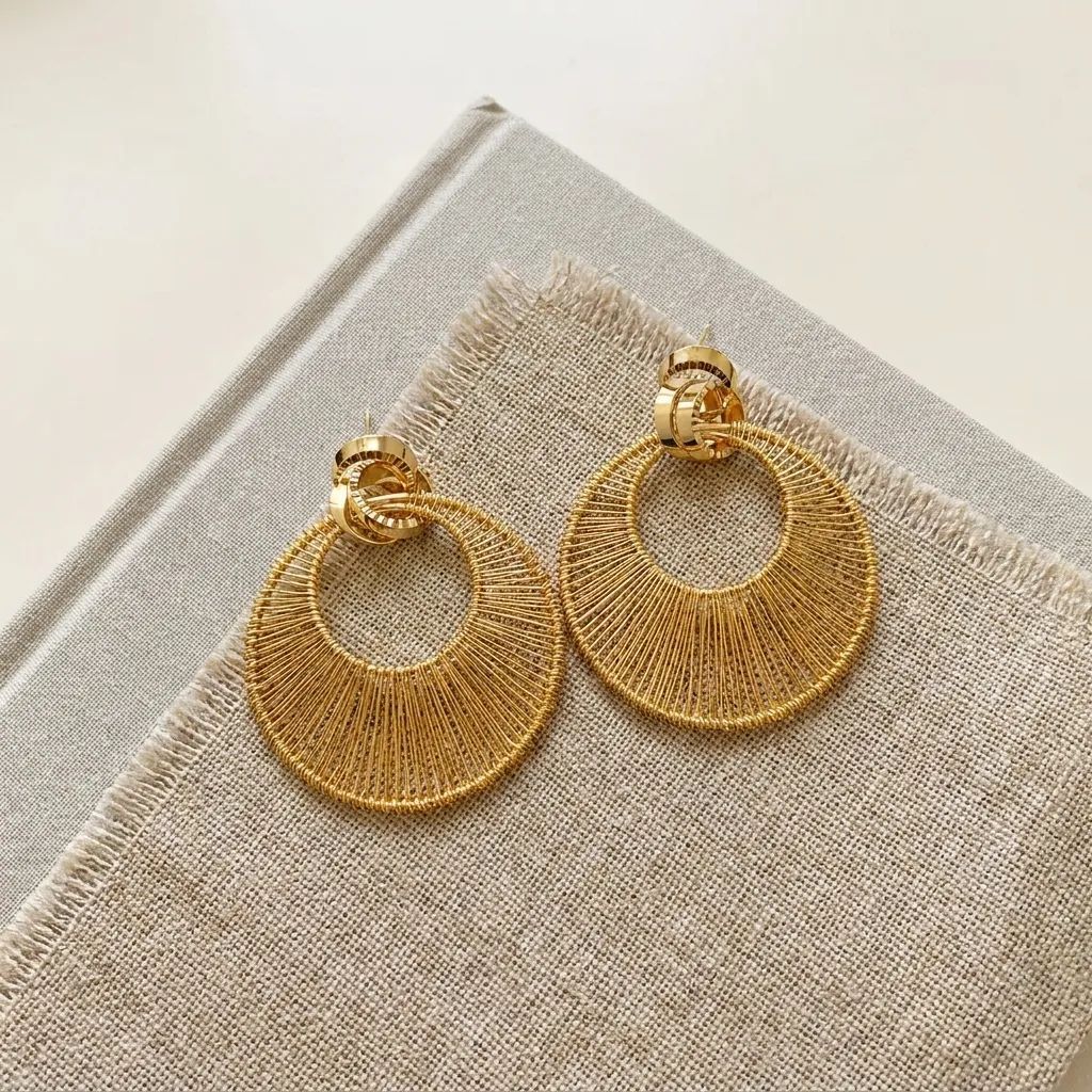 Hollow Circle Winding Female Exaggerated High Sense Fashion Earrings