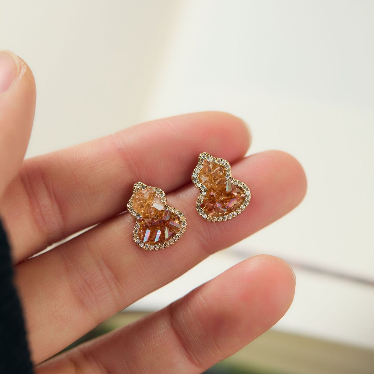 Gold Magic Color Ear Light Luxury Zircon Earrings