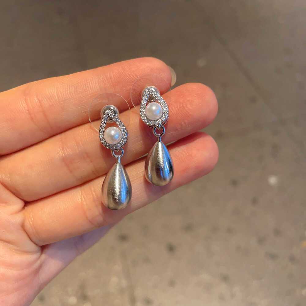 Cheese Pleated Fashionable Casual Style Ear Hook Earrings