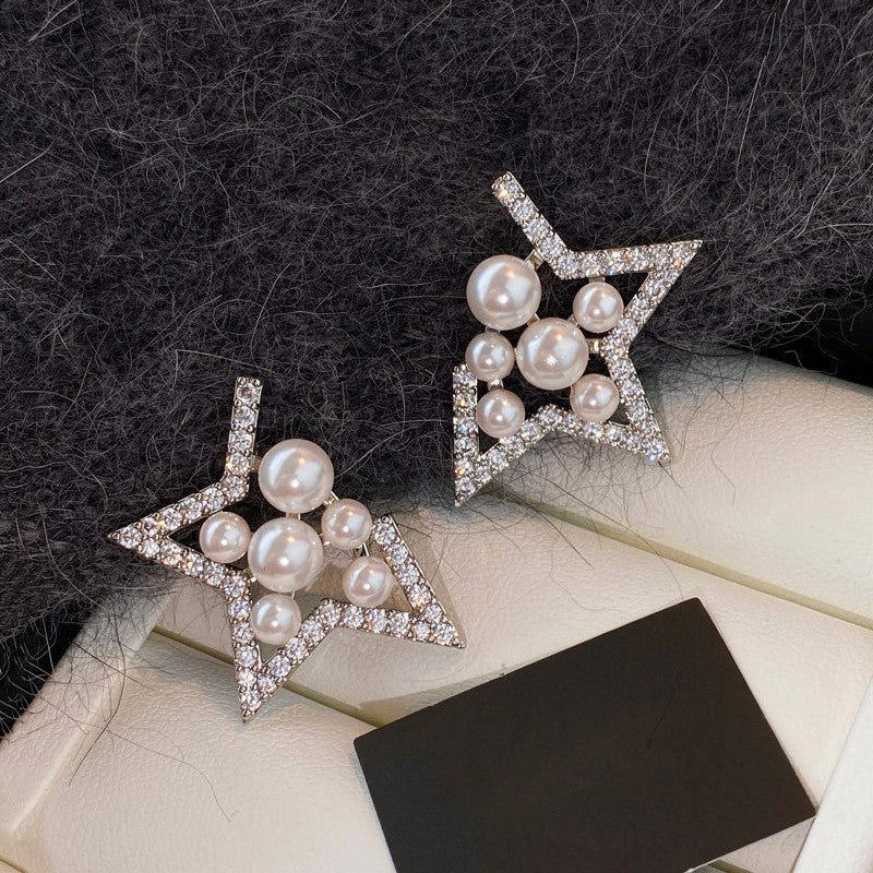 Women's Style Refined Zircon Flower Pearl Light Luxury High-grade Ear Earrings