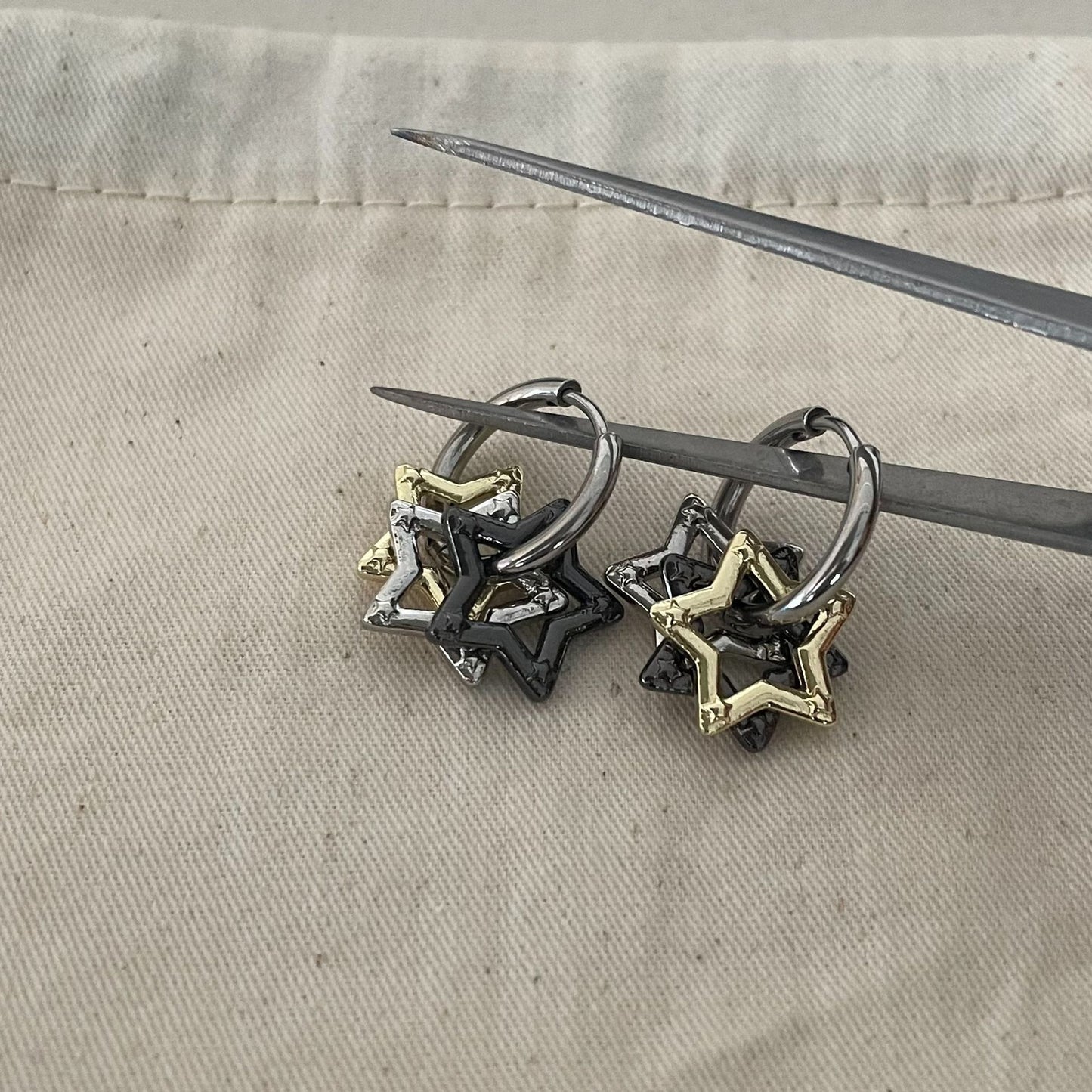 Three-color Five-pointed Star Ear Clip Retro Earrings