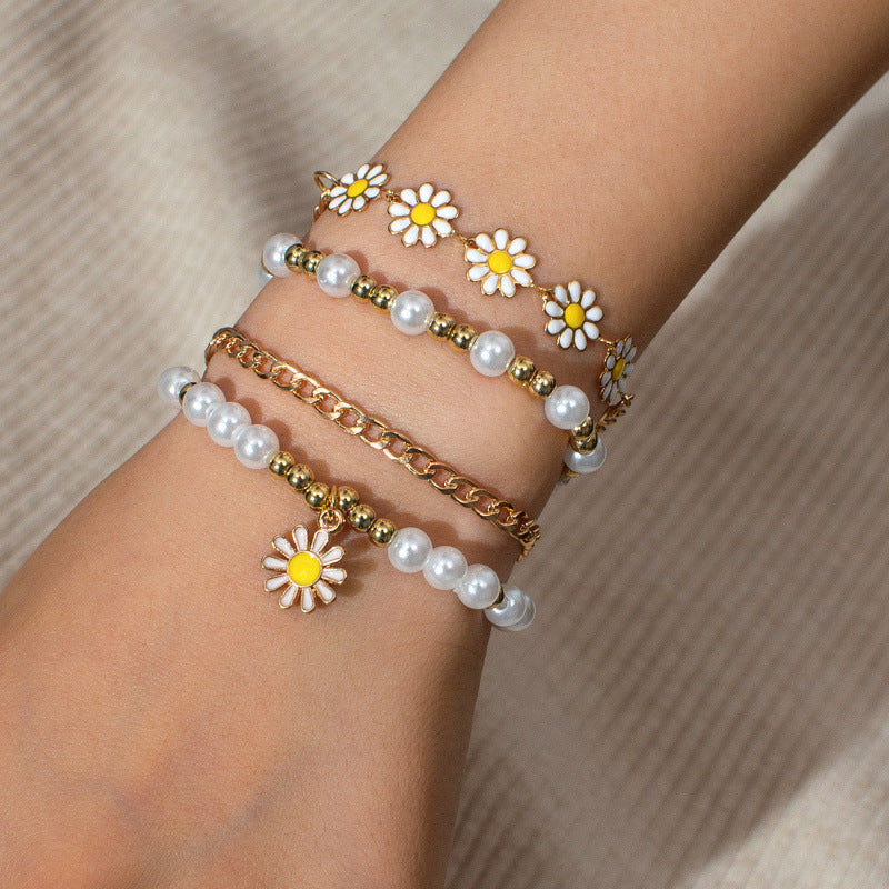 Women's Fashion Alloy Little Daisy Chain Pearl Bracelets