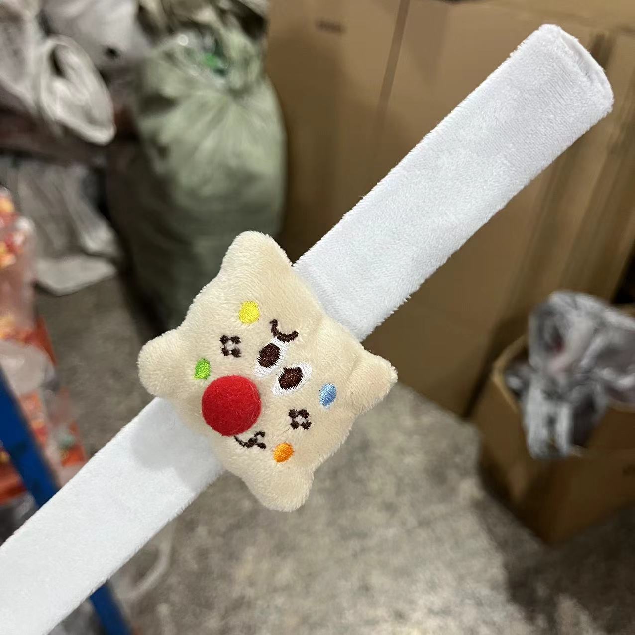 Children's Plush Cartoon Pop Cute Couple Female Slap Bracelet