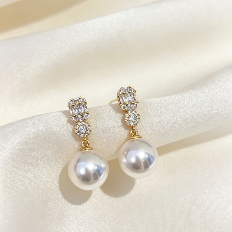 Pin Australian White Rhinestone Light Luxury Temperament High-grade Mid-length Stud Earrings