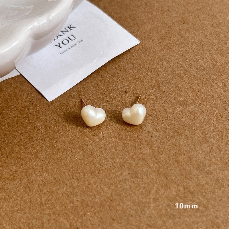 Women's Winter Vintage Pearl High-grade Petite Design Earrings