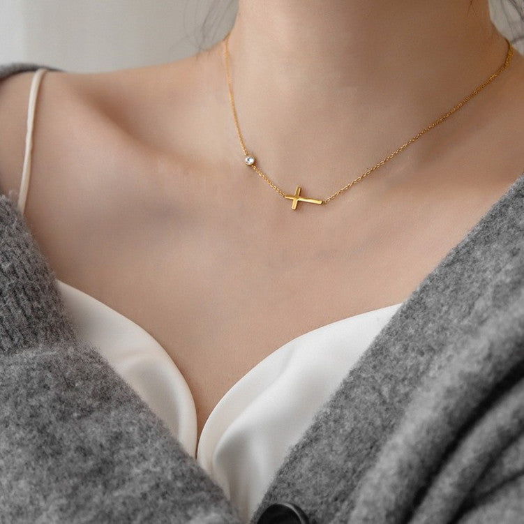 Light Luxury Minority Design Sense Exquisite Refined Grace Cross Simple Necklace